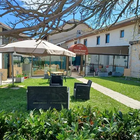 Hotel La Parenthese *